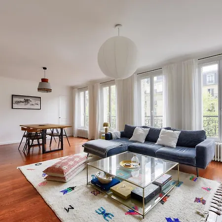 Charming With Open Views Appartement